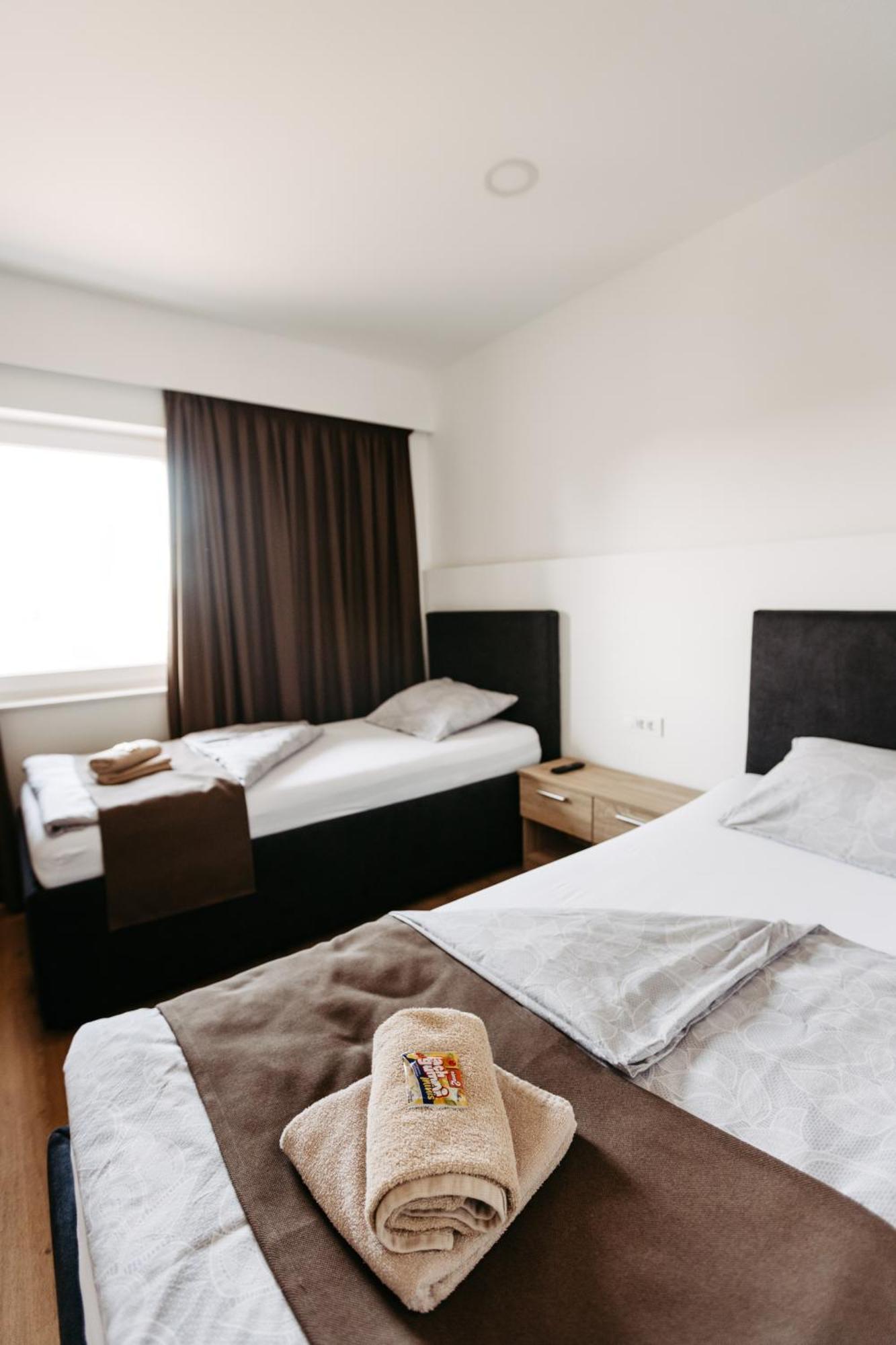 Hotel Murat Ptuj Esterno foto
