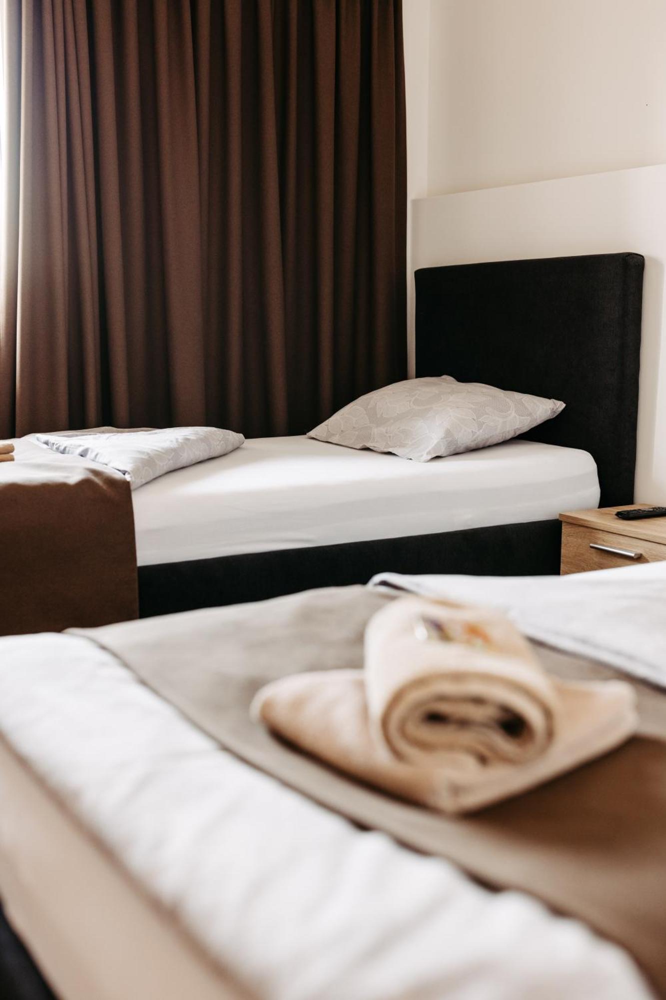 Hotel Murat Ptuj Esterno foto